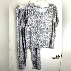 Flora (Size 1X) Multicolored Animal Print (2PC) Matching Top & Pant Pajama Set